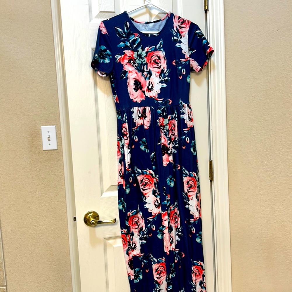 Floral maxi dress WITH POCKETS